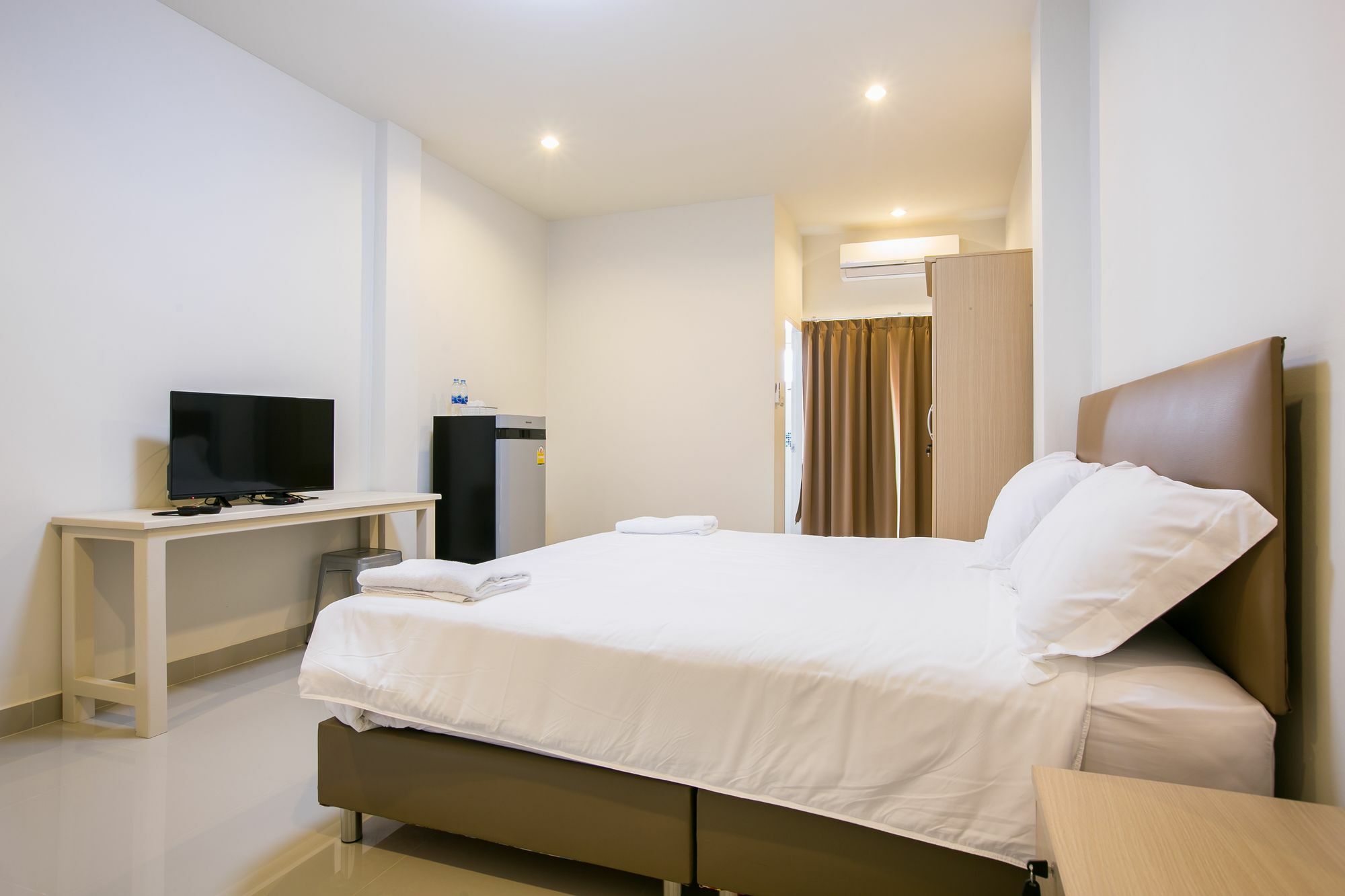 Aparthotel J-House Phetchaburi Exterior foto